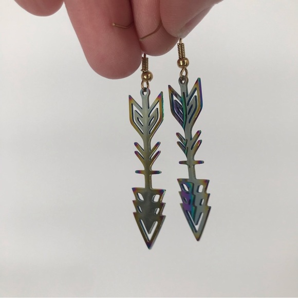 Iridescent Oil Slick Arrow Earrings - Picture 3 of 4
